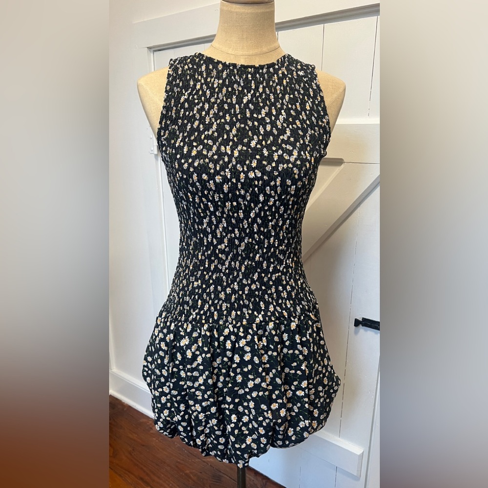 Anthropologie Maeve Daisy Print Bubble Hem Mini Dress M Smocked Drop Waist
